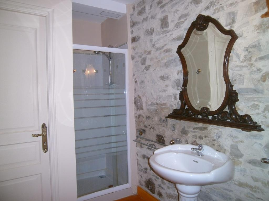 Chambres Cathares Servies-en-Val Habitación foto